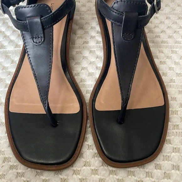 Lucky Brand Black Annamae Leather Wedge Thong Sandals - Picture 3 of 10
